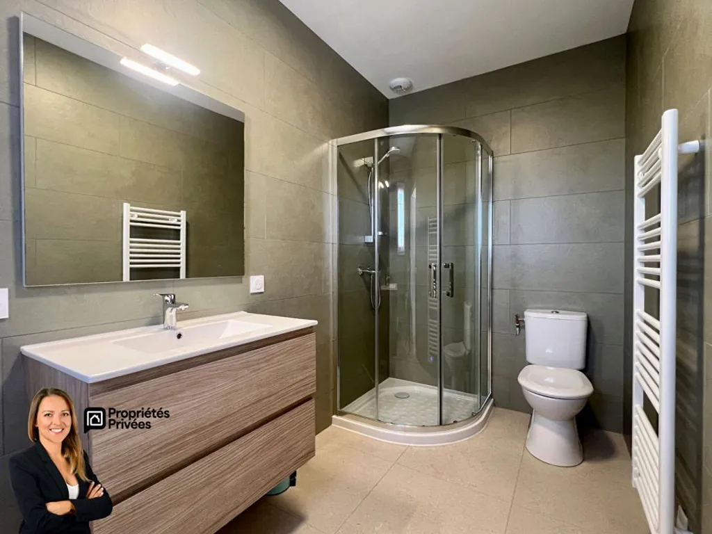 Salles de bain - Maison Meublée avec Piscine à Montauroux