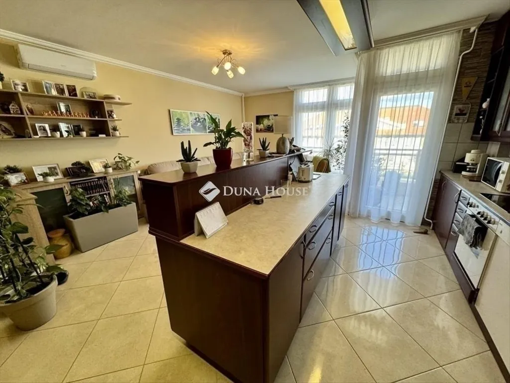 Cucina - Modern Apartment with Panoramic View in Kecskemét