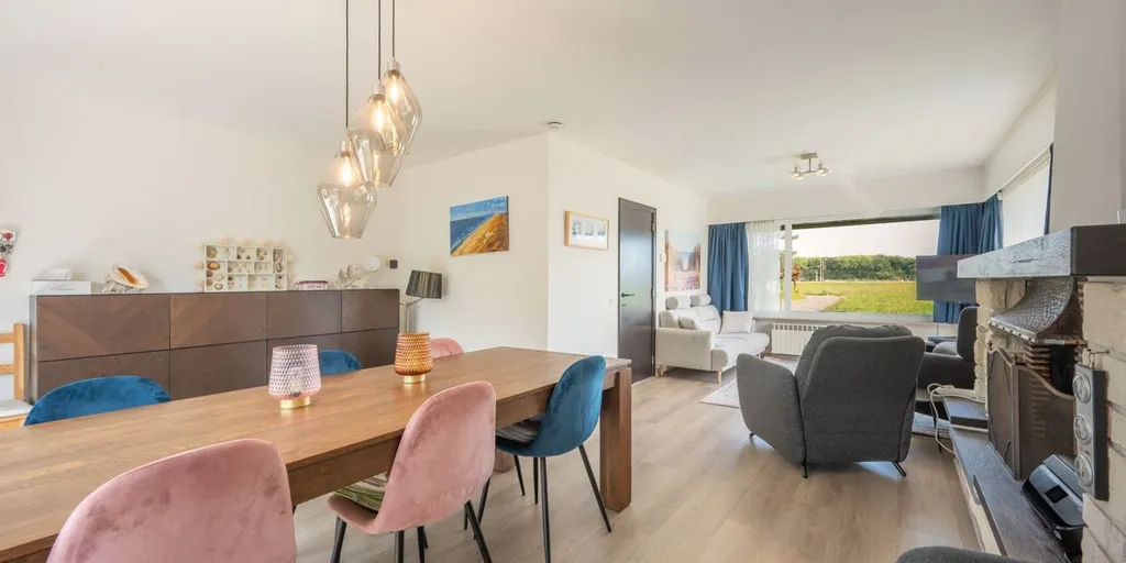 Salle à manger - Appartement avec Vue sur la Nature à Wenduine