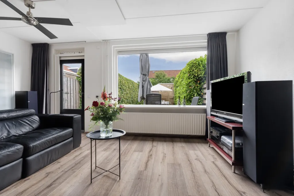 Séjour - Corner House with Garden in Westervoort