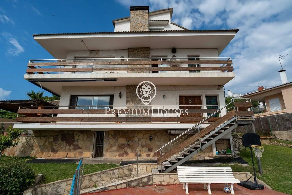 Esterno - Luxury House with Pool in Castelldefels
