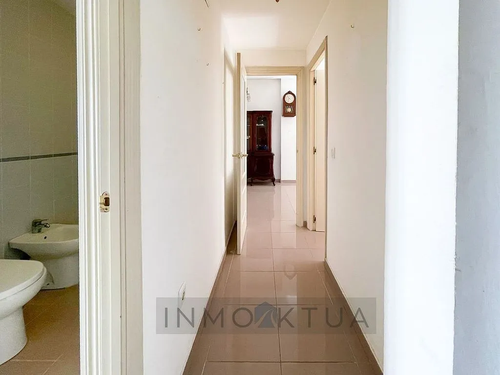 Entrée - Apartment with Balcony in Jerez Centre