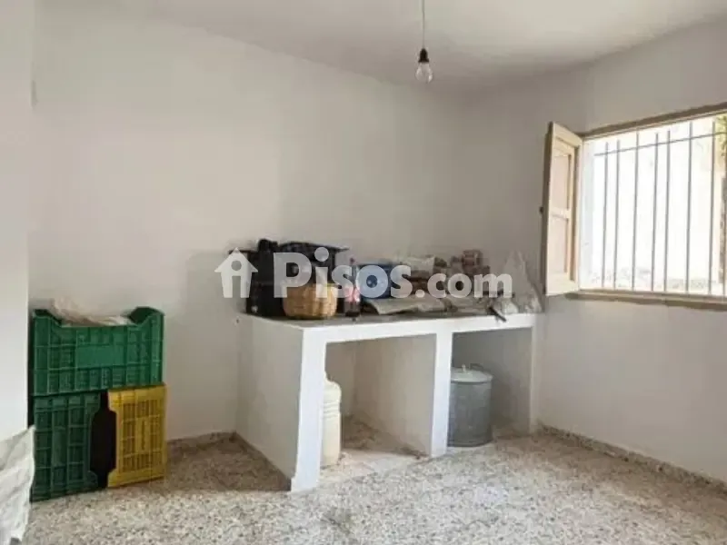 Pièces - Señorial Adosada with Patio in Íllora