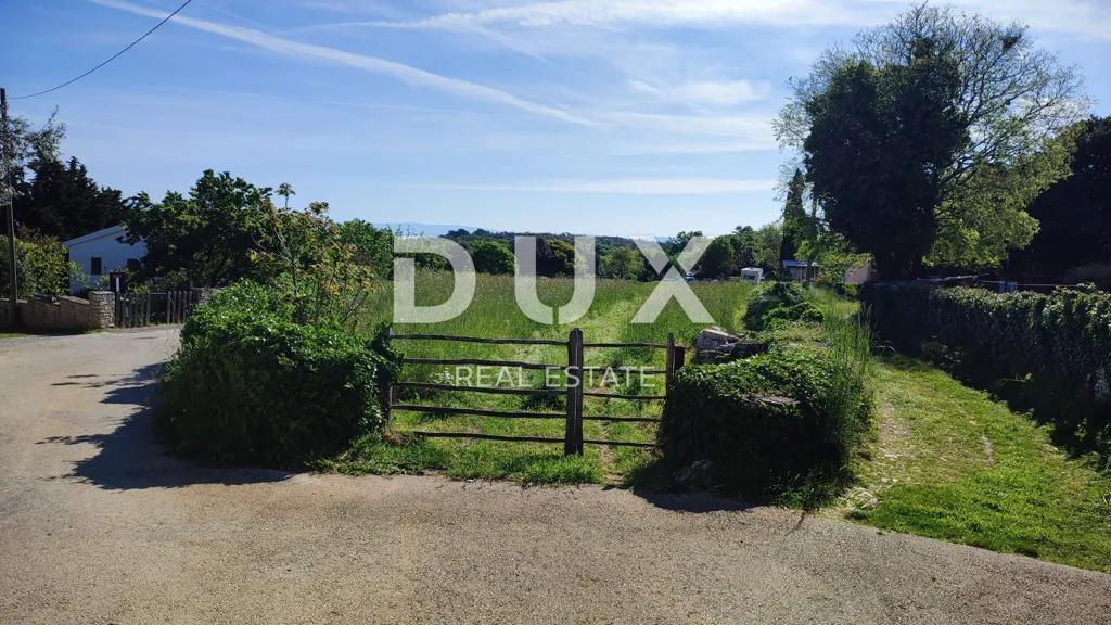 Aed - Buildable Land with Sea View in Istra, Kavran