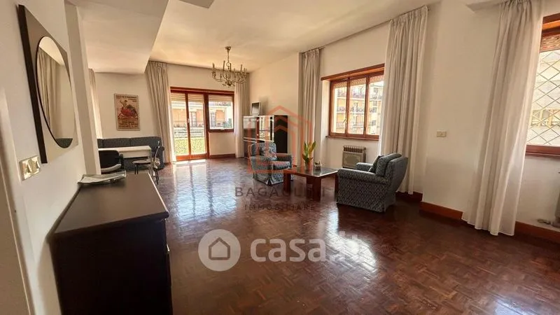 Elutuba - Spacious Apartment with Balconies in Latina
