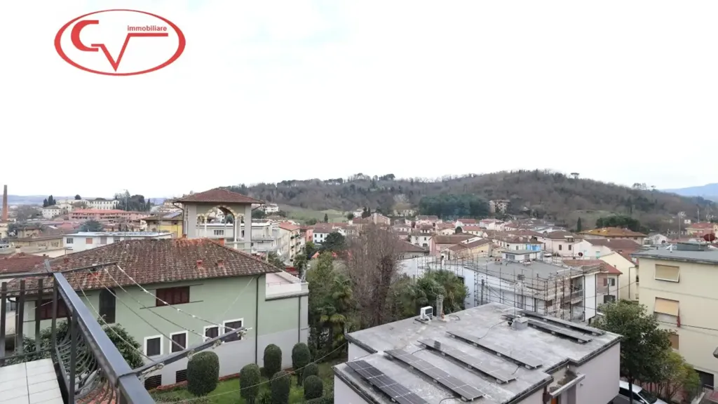 Terrass - Panoramic Apartment with Terrace in Montevarchi