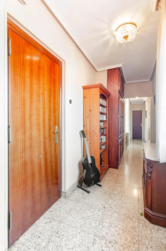 Esik - Penthouse with Two Terraces in Mieres
