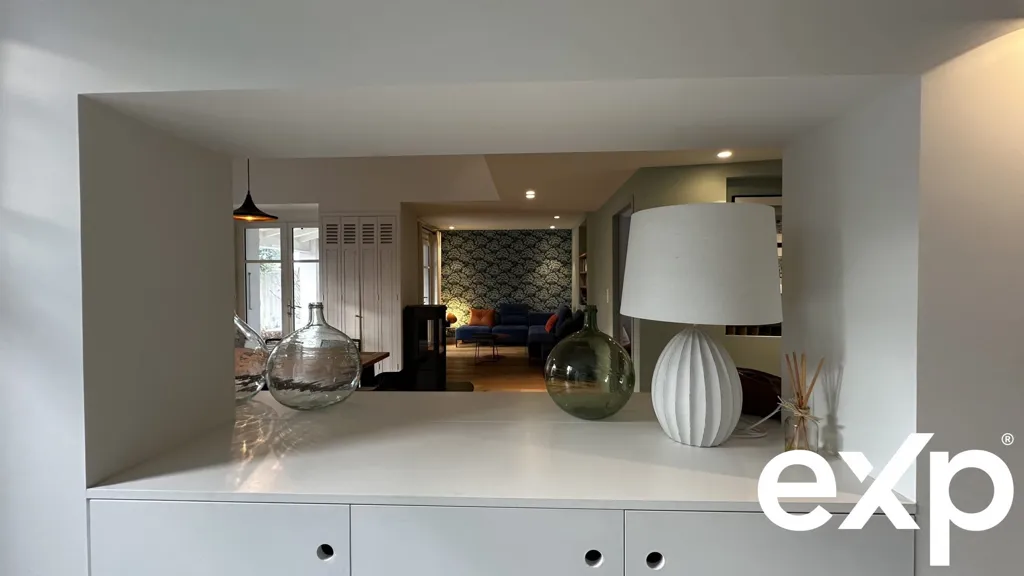 Kitchen - Character House with Patio in Confidential Address