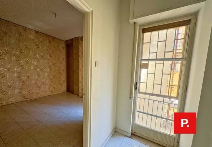 Pièces - Apartment for Renovation in Caserta Centre