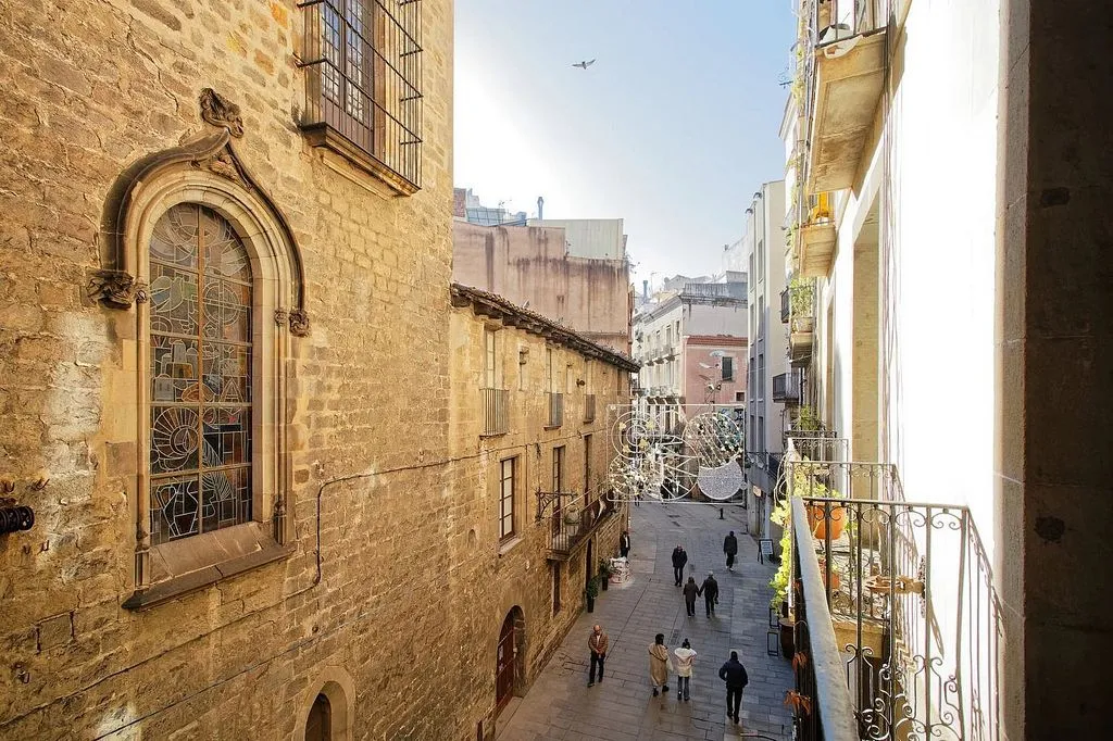 Välivaade - Luxury Apartment with Courtyard in Gothic Quarter