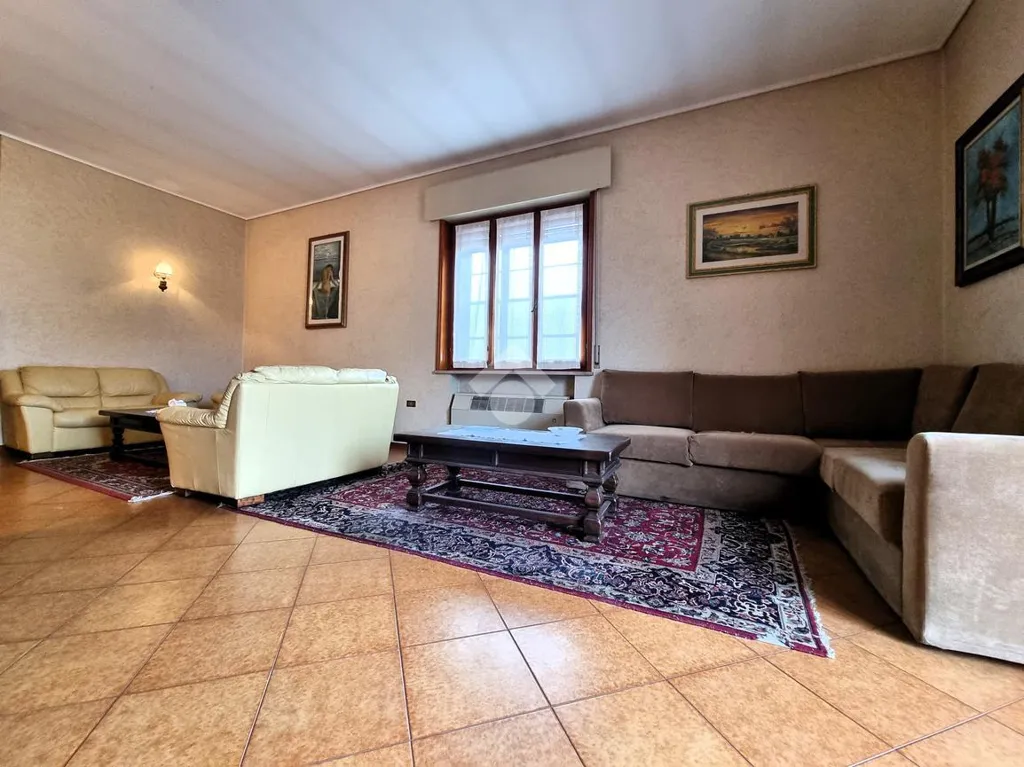 Séjour - Villa with Garden in Borgo Virgilio