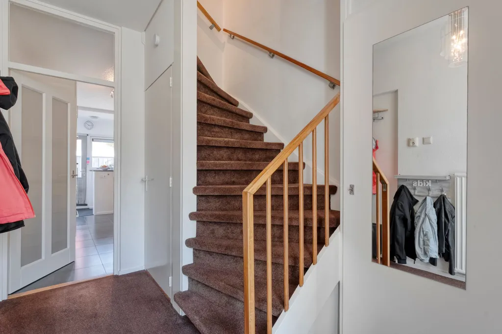 Toad - Spacious Corner House with Garden in Hoogeveen