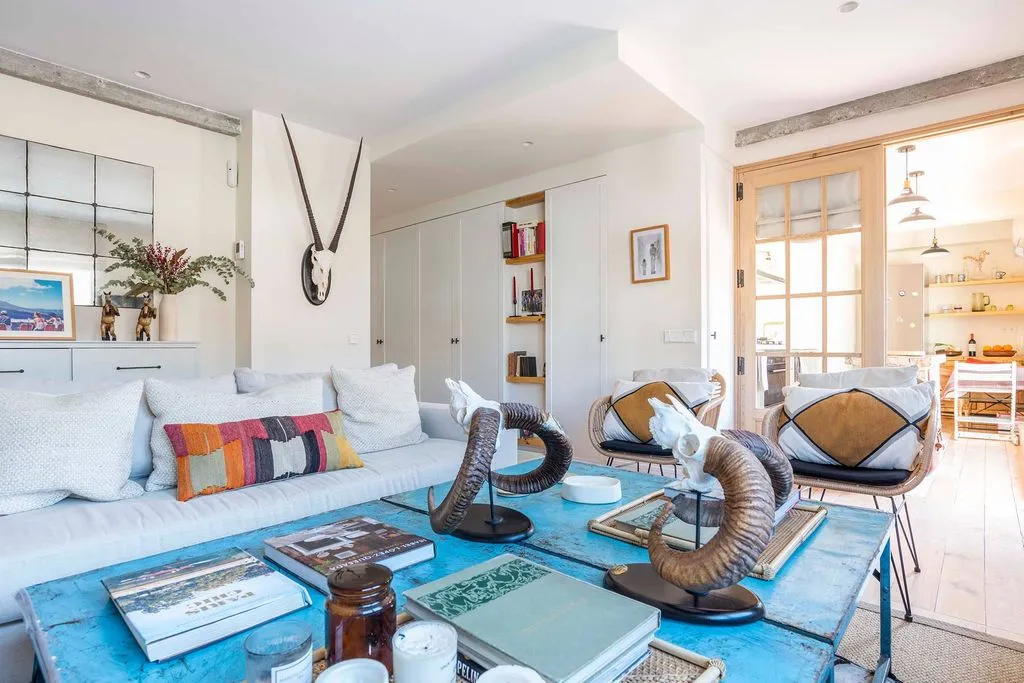 Living Room - Apartment with Private Terrace in El Viso, Madrid