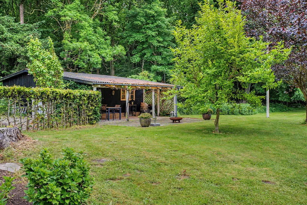 Garden - Villa with Forest View in Faaborg