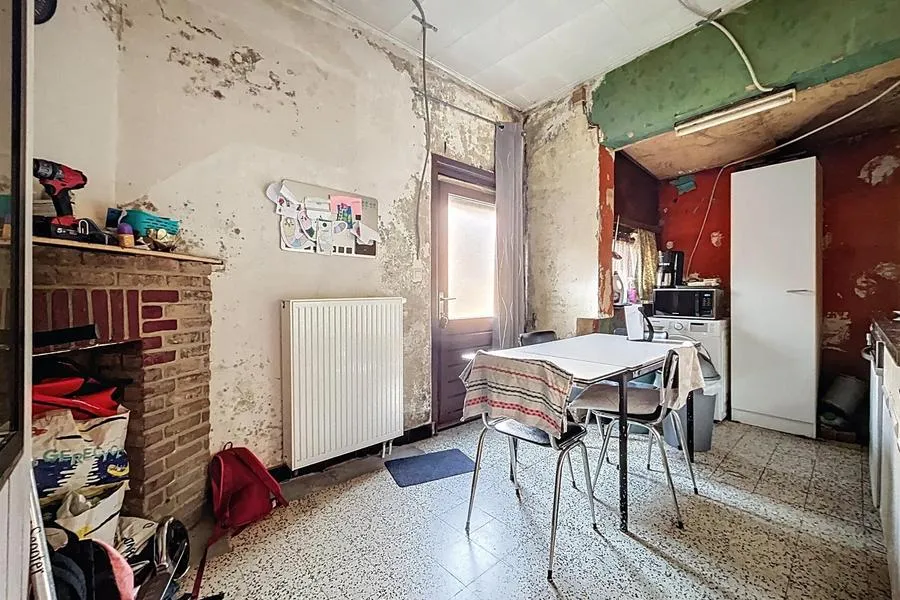 Salle à manger - Maison à Rénover à Gilly avec Garage