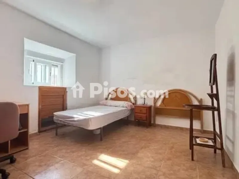 Magamistoad - Terraced House with Terrace in Plines