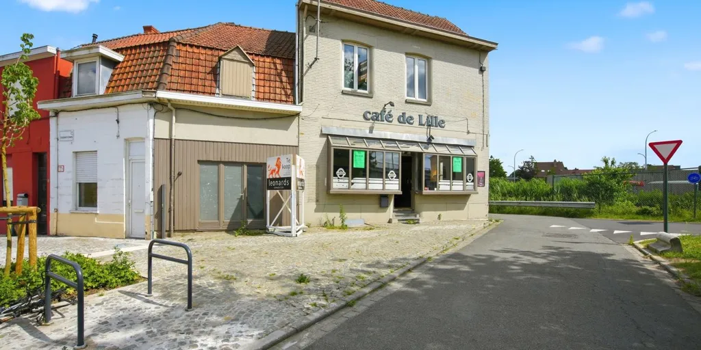 Extérieur - Commerce avec Vue sur la Vaart à Kortrijk