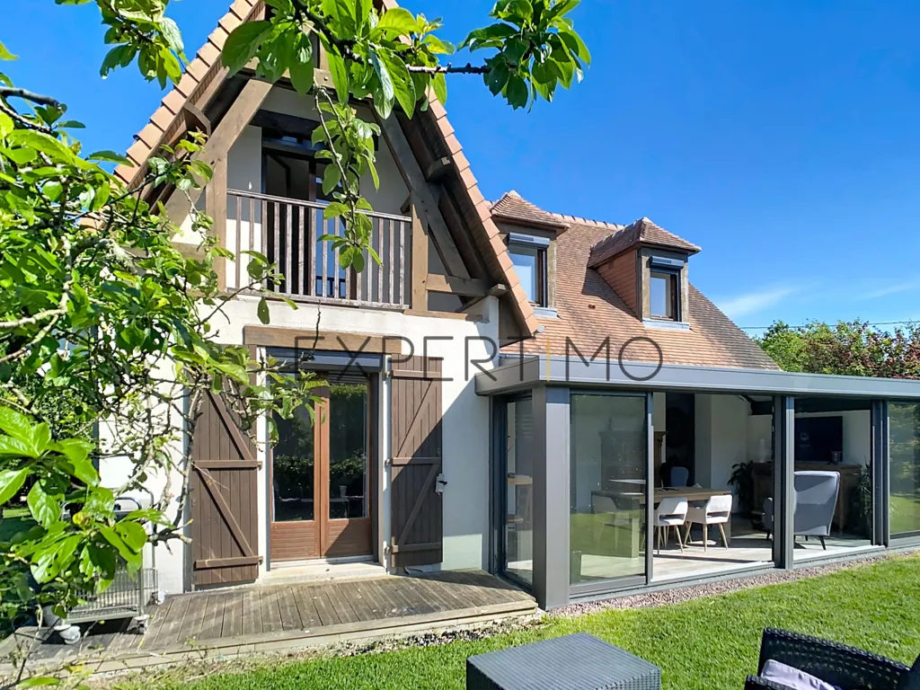 Terrace - Cottage with Balcony near Caen