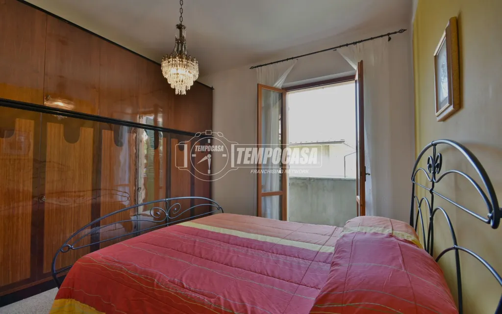 Bedrooms - Spacious Flat with Mountain View in Osimo