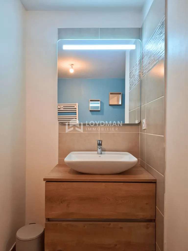 Salles de bain - Appartement de standing avec jardin à Montpellier