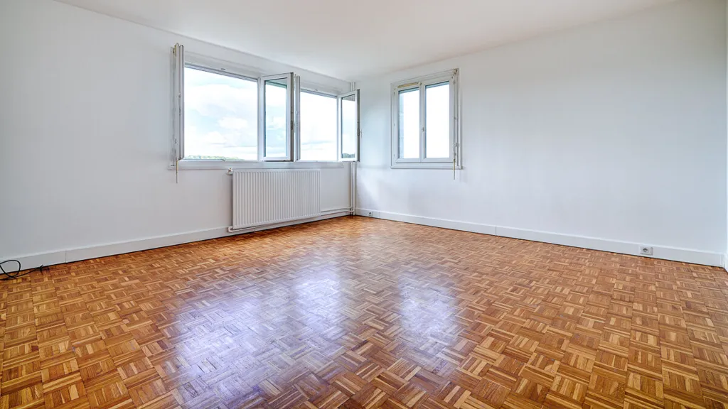Toad - 2-Bedroom Flat with Park Access in Ville-d'Avray