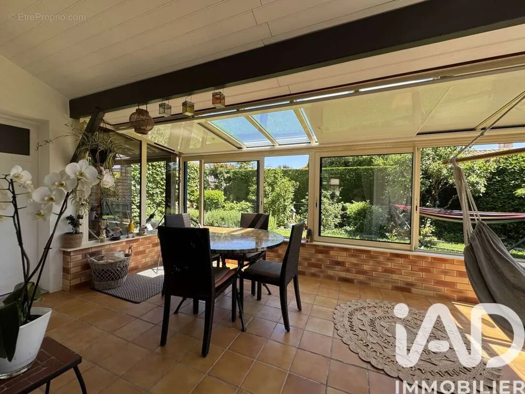 Maison 8 pièces à Buxerolles
