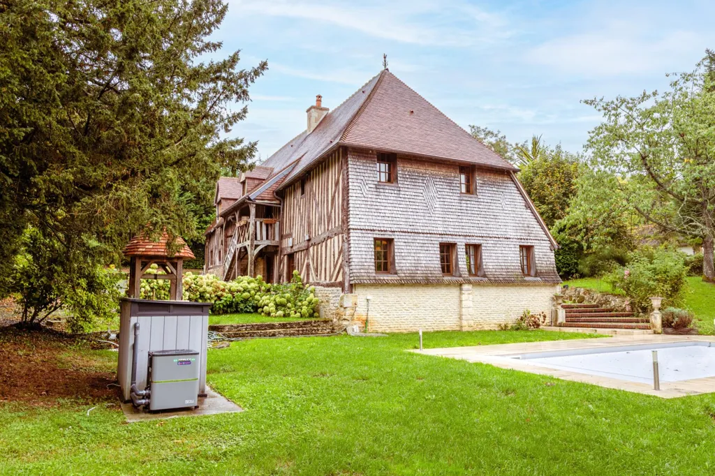 Bassein - Traditional House with Pool in Cambremer