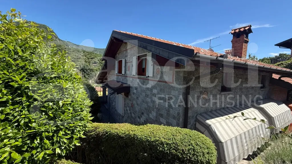 Esterno - Panoramic Villa with Garden in Asso (CO)