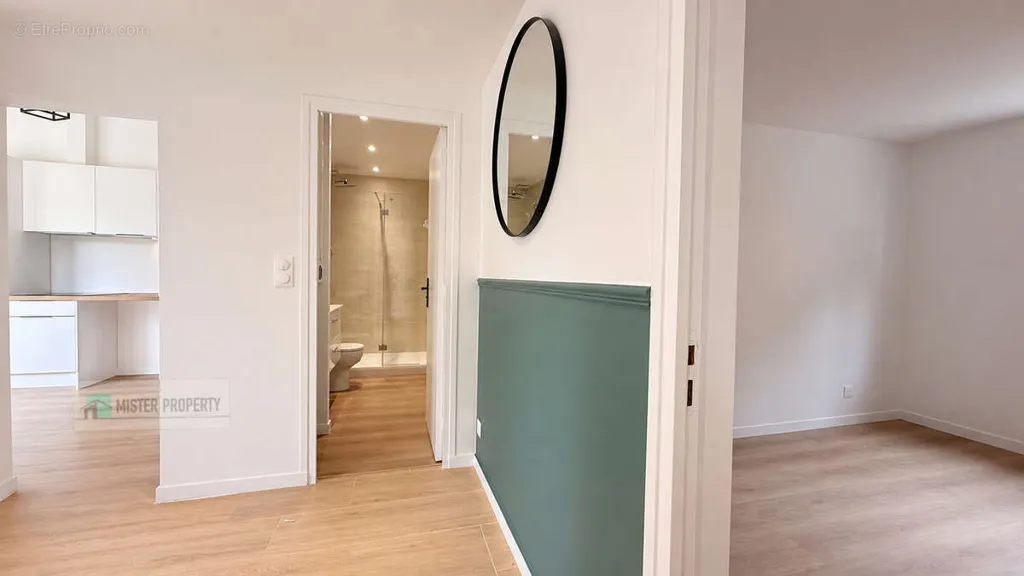 hallway_entrance