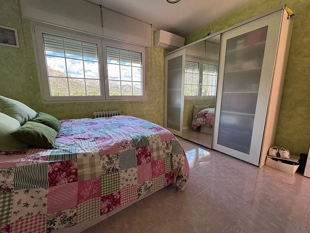 Bedrooms - Chalet with Pool and Terrace in El Boalo