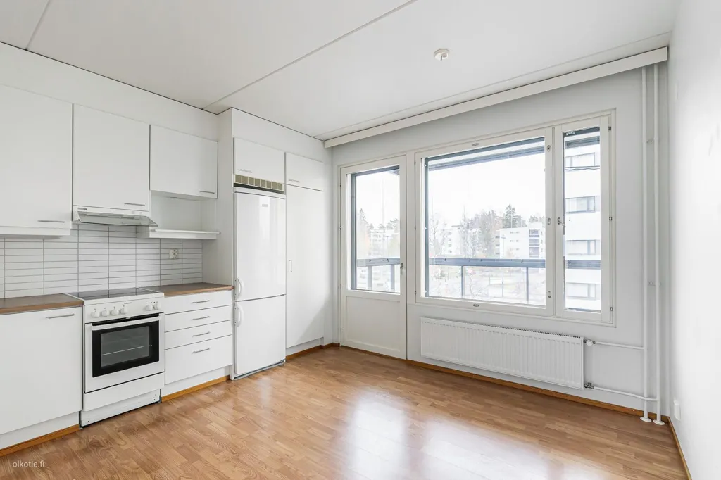 Köök - Bright Apartment with Sauna in Järvenpää