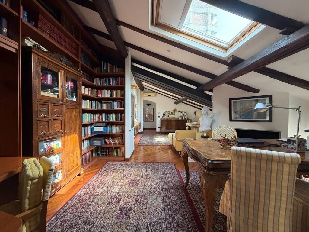 Studio - Luxury Mansarded Apartment in Bologna