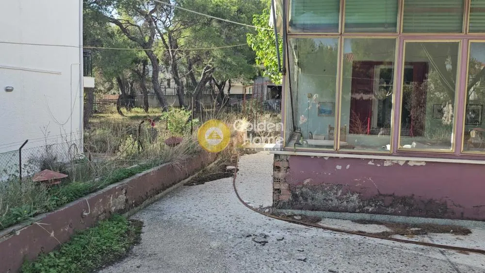 Jardin - Plot with Construction Rights in Thriamvos, Athens