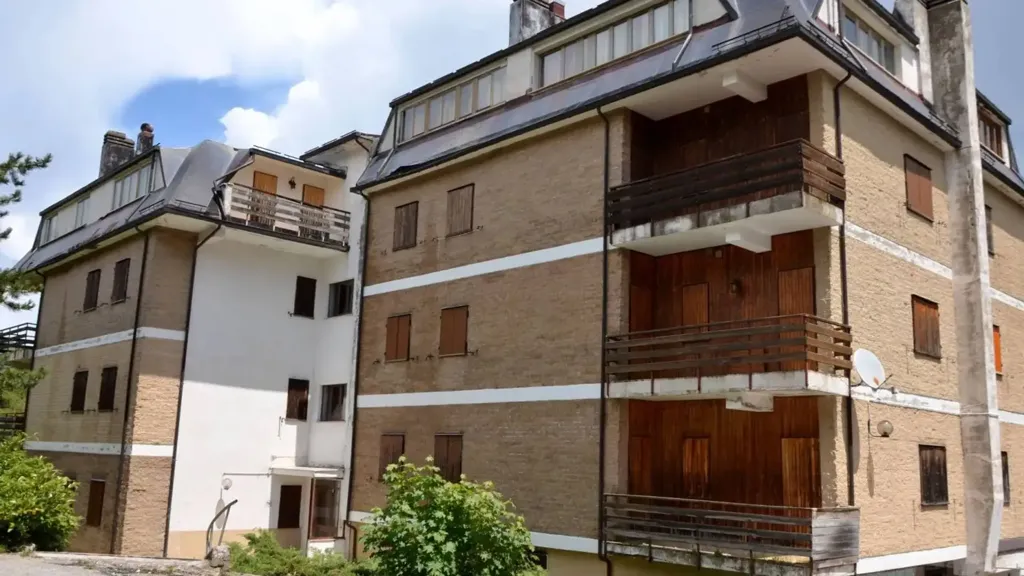 Välivaade - Ground Floor Apartment with Fireplace in Ovindoli