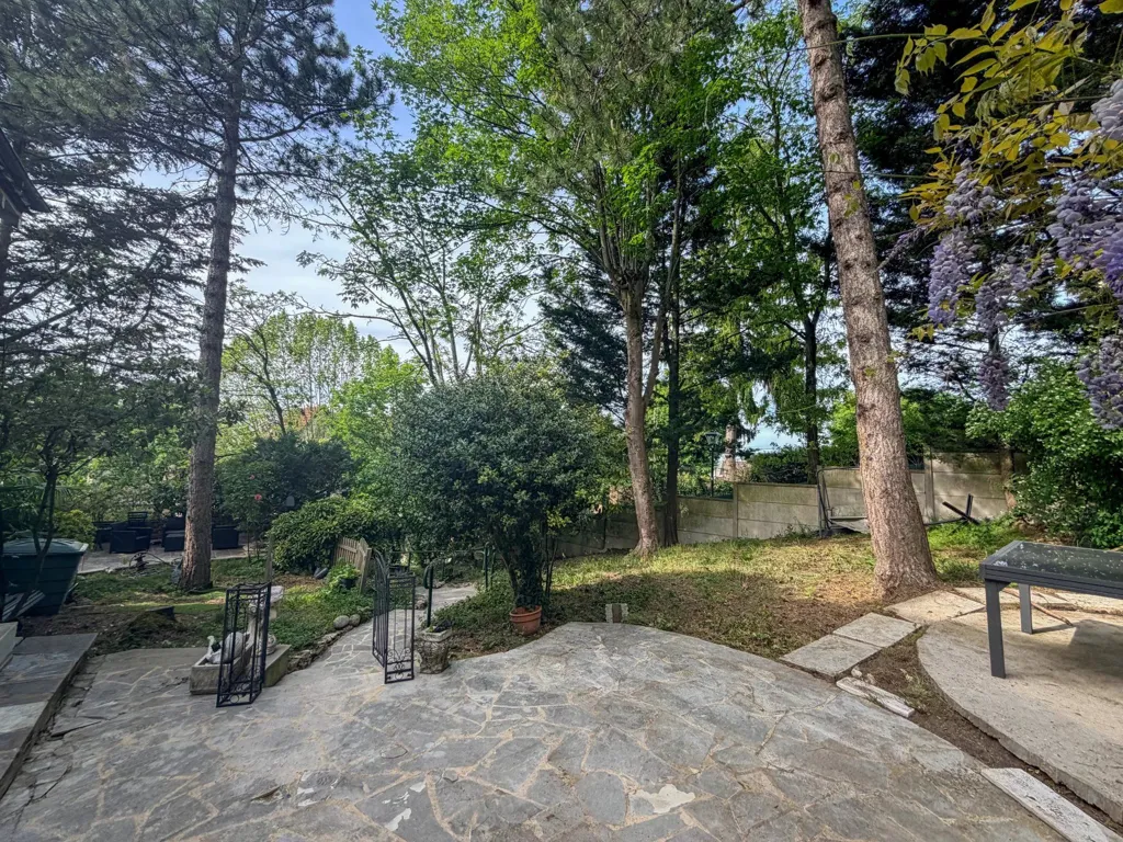 Aed - Character House with Garden in Town Centre