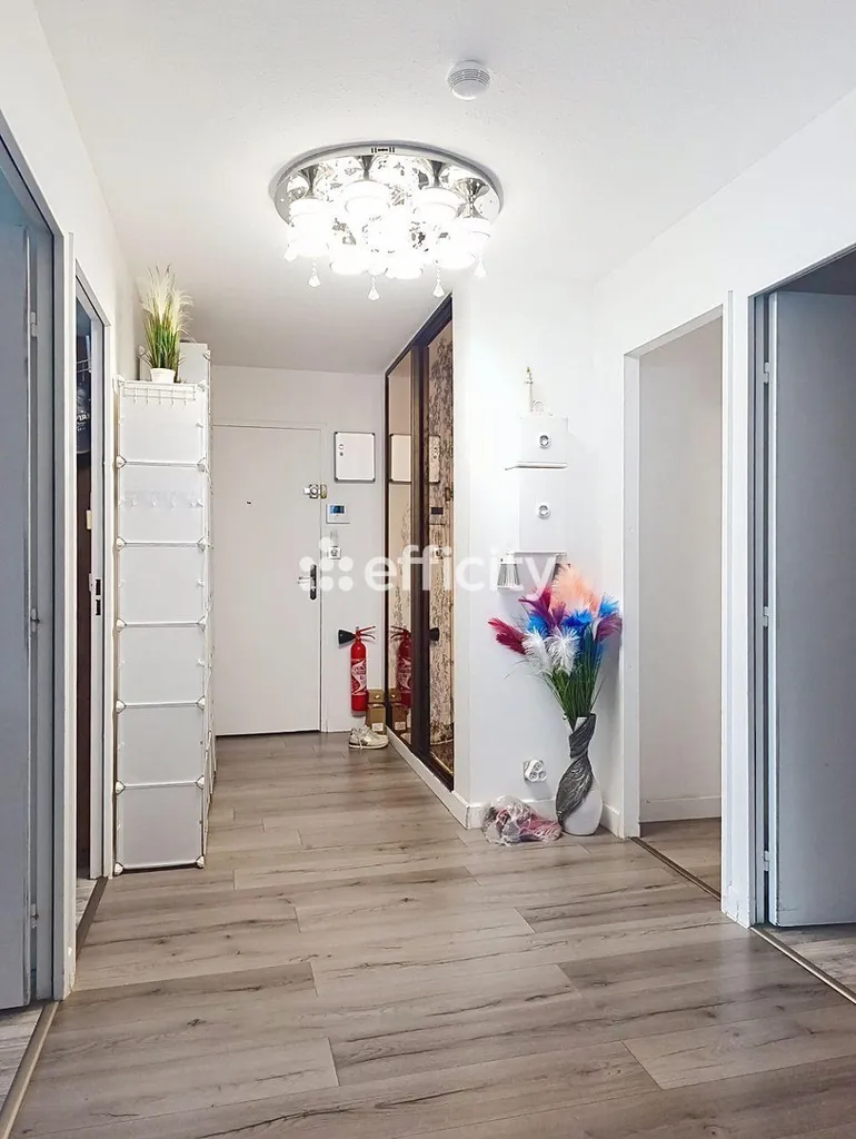Hallway - Renovated Apartment with Terrace in Echirolles