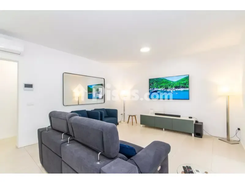 Elutuba - Modern Flat with Balcony in Carrer de Moragues