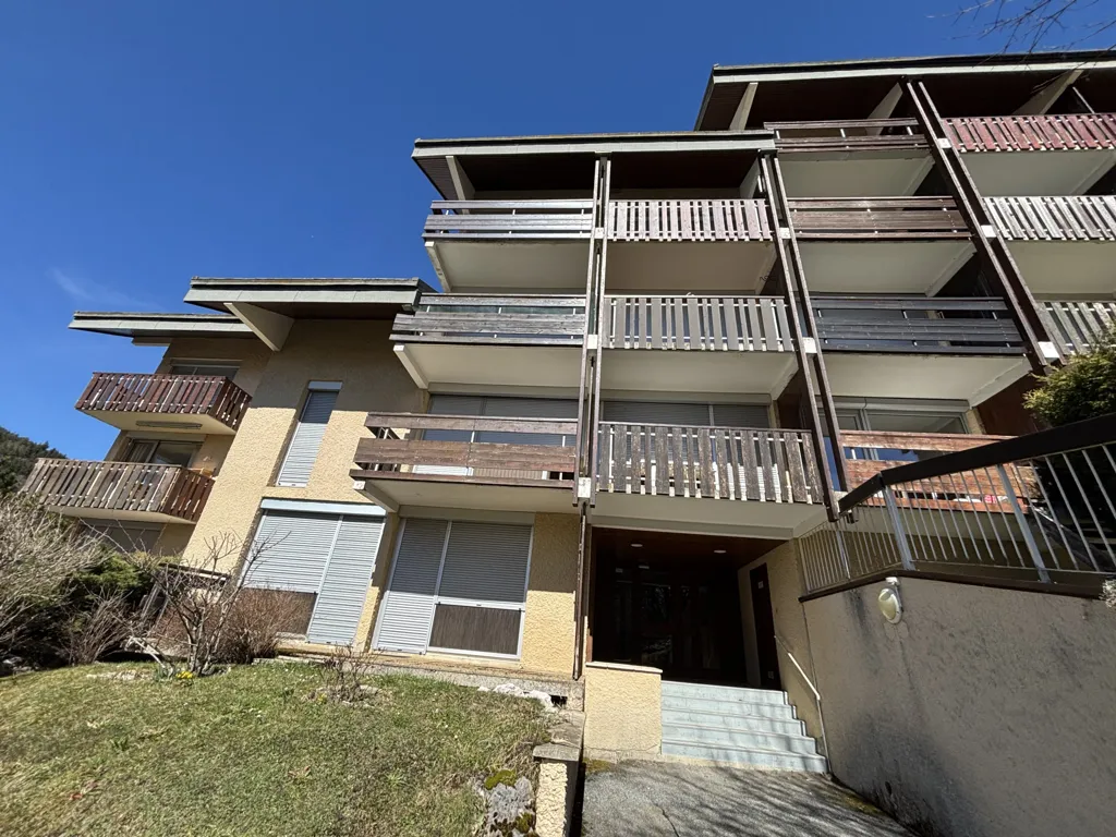 Välivaade - Flat with Balcony in Villard