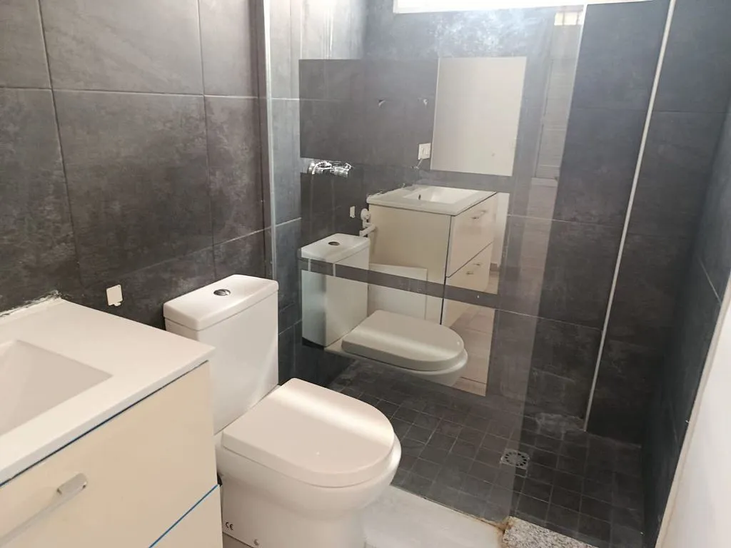 Salles de bain - Apartment with Pool in El Bosque, Chiva