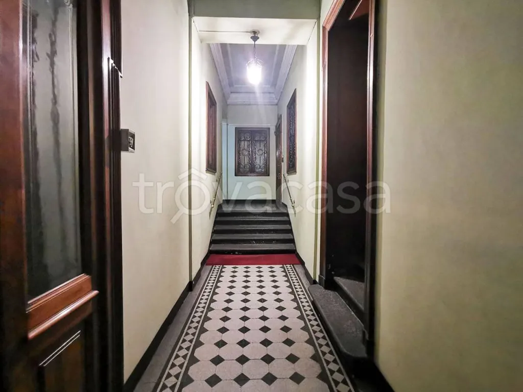 Entrée - Spacious Apartment with Triple Exposure in Turin