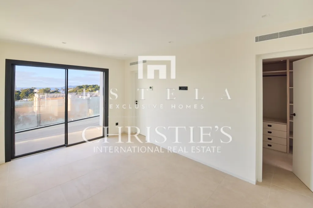 Esik - Renovated House with Pool in Santa Eulalia