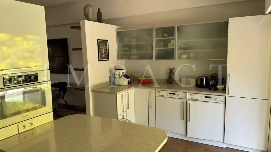 Cuisine - Appartement Luxe avec Terrasse à Cannes