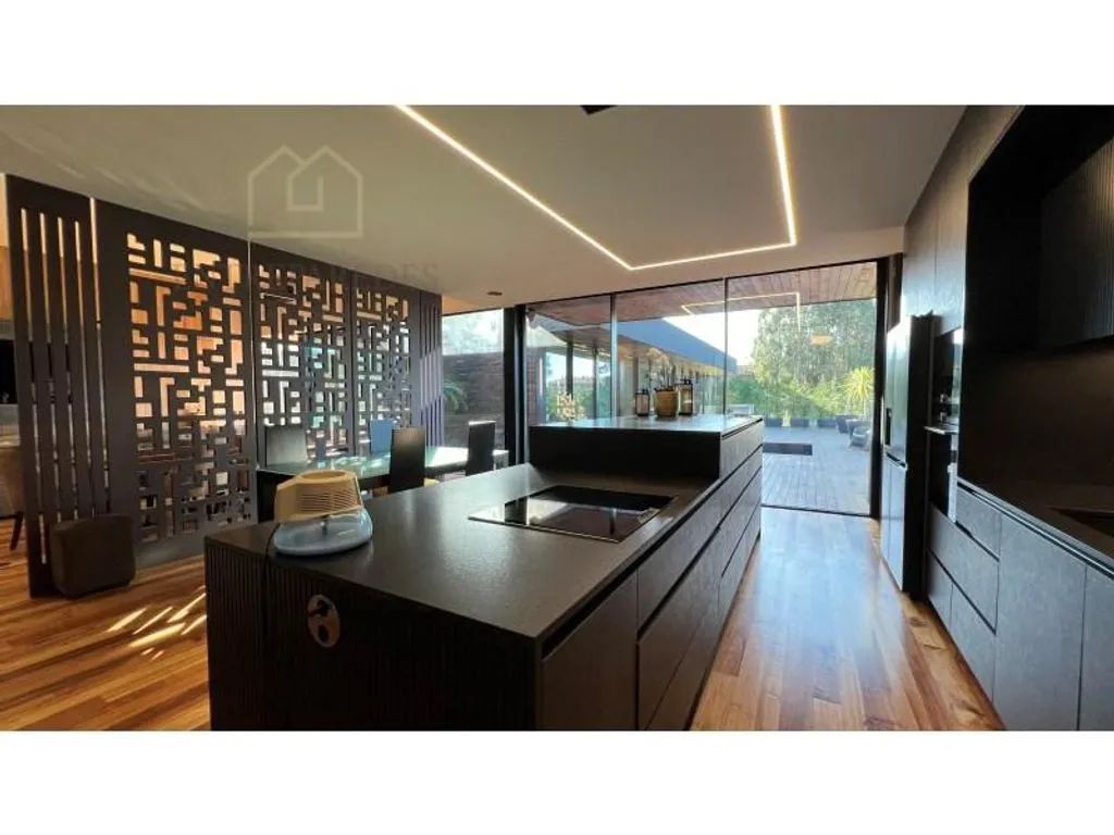 Cuisine - Luxury Villa with Infinity Pool in Avintes