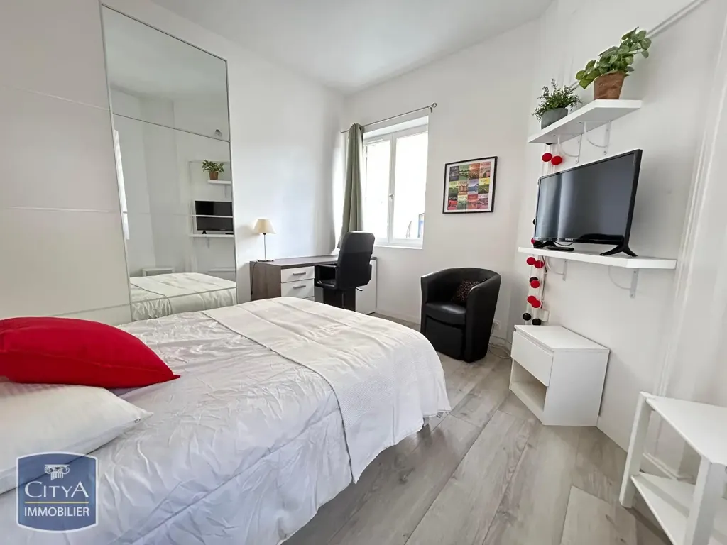 Chambres - Studio Meublé Rez-de-Chaussée Centre Tours