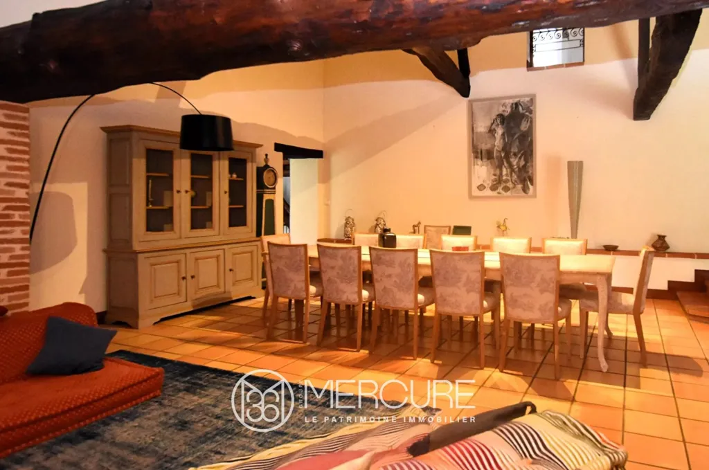 Salle à manger - Propriété avec Piscine et Jardin près de Moissac
