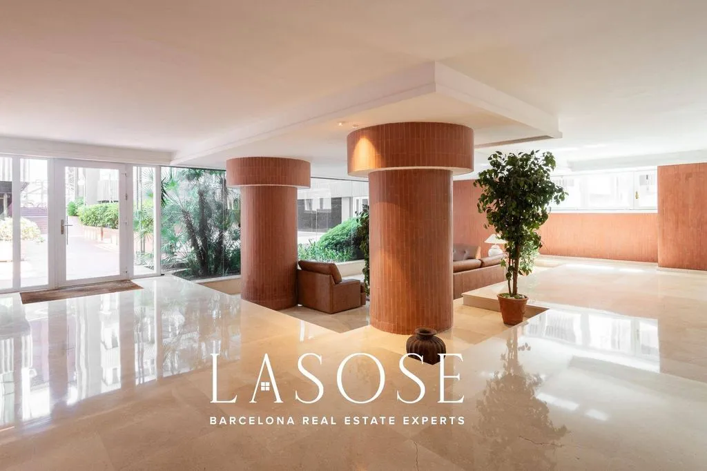 Living Room - Duplex Penthouse with Pool in Tres Torres, Barcelona