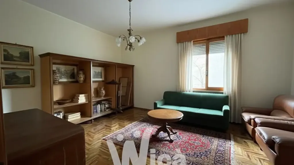 Elutuba - Spacious 5-Room Apartment in Cesena