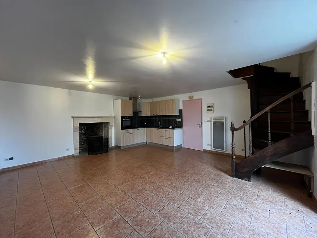 Maison 6 pièces à Cuhon