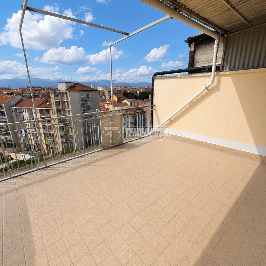 Terrass - Apartment with Panoramic Terrace in Turin