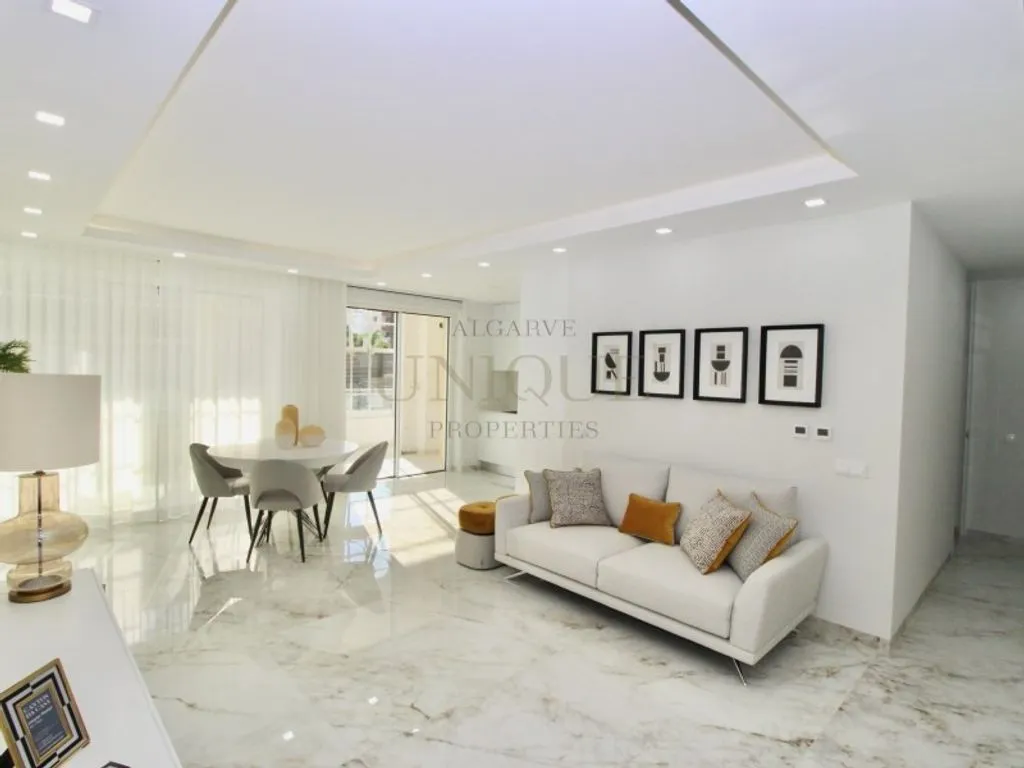 Elutuba - Luxury Flat with Rooftop Pool in Lagos